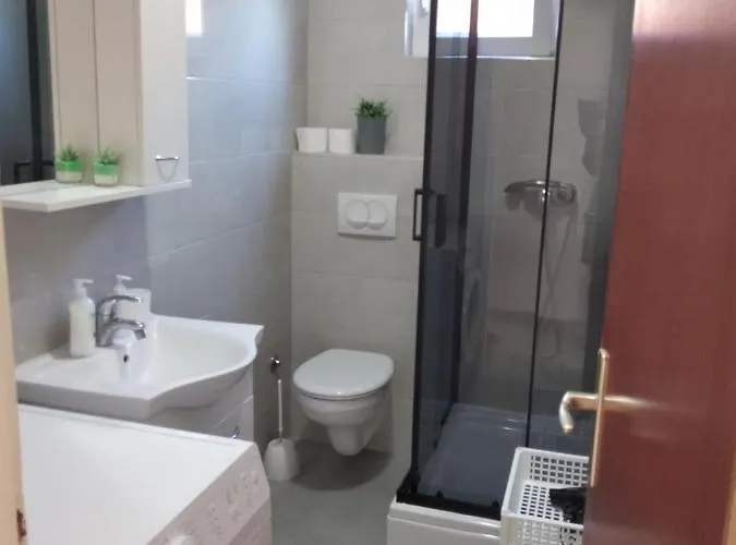 Lägenhet In Brodarica 4731-4 And 4731-1