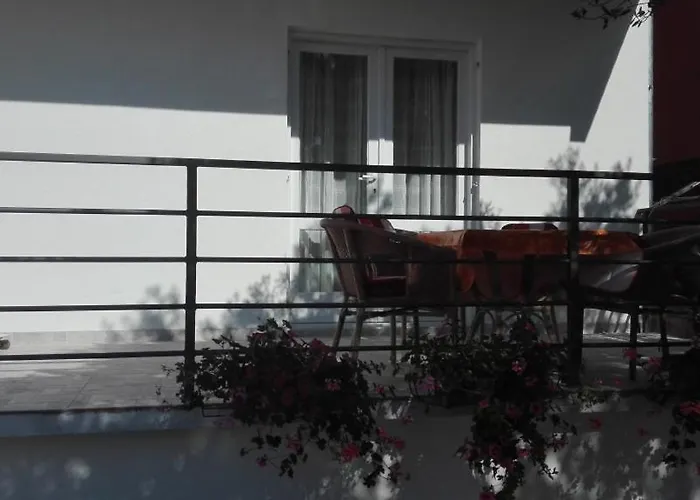 In Brodarica 4731-4 And 4731-1 Apartman Razine