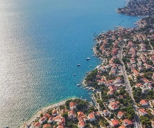 Lägenhet In Brodarica 4731-4 And 4731-1 *