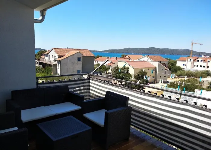 In Brodarica 4731-4 And 4731-1 Lägenhet Razine