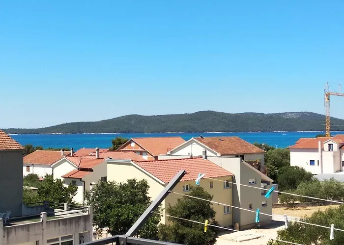 Apartamento In Brodarica 4731-4 And 4731-1 Razine